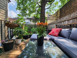 Terrace/patio - Modern 2BR/2BA • 25Mins to NYC • Near Airport/Universities (Newark)