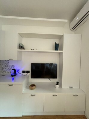 Apartment | Interior - Nice Apartment With Balcony (Milan)