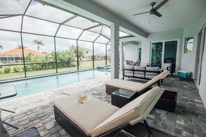 Piscine extérieure, piscine chauffée