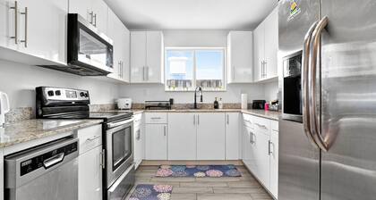 Entire 3-bedroom house in the Heart Of Miami Close to Airport and Down town