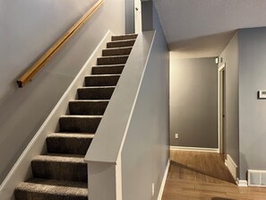 Interior - Spacious 4-bedroom house in charming Memphis with AC, WiFi (Memphis)