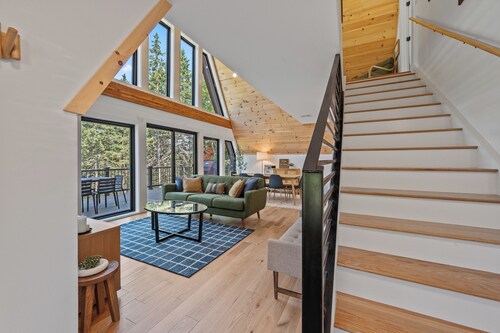 The Chalet - A Frame in the Overlook, close to Saddleback!