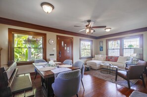 Smart TV - Sunkissed home in Golden Hill San Diego (San Diego)