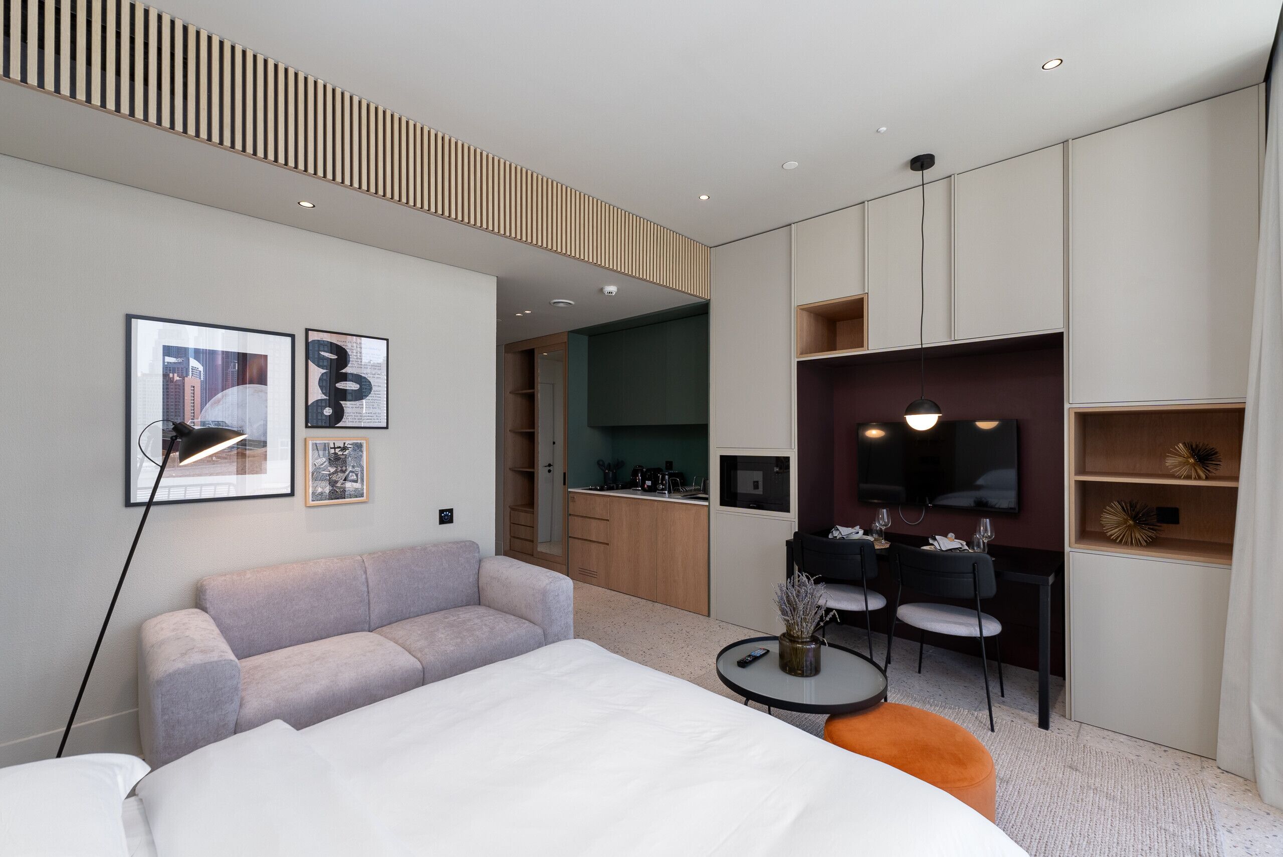 Coffres-forts dans les chambres, fer et planche à repasser, Wi-Fi