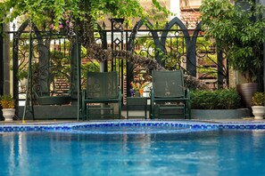 Outdoor pool - Phat Diem Plaza Hotel (Kim Son)