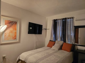 3 Schlafzimmer, Bügeleisen/Bügelbrett, WLAN, Bettwäsche