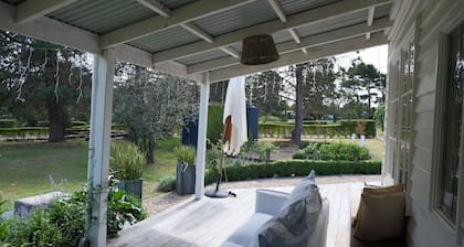 Luxury farm stay just 12 minutes from Braidwood