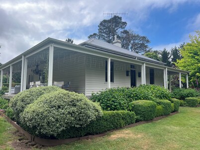 Luxury farm stay just 12 minutes from Braidwood