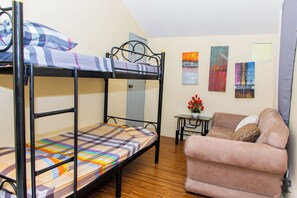 2 bedrooms, iron/ironing board, WiFi, bed sheets