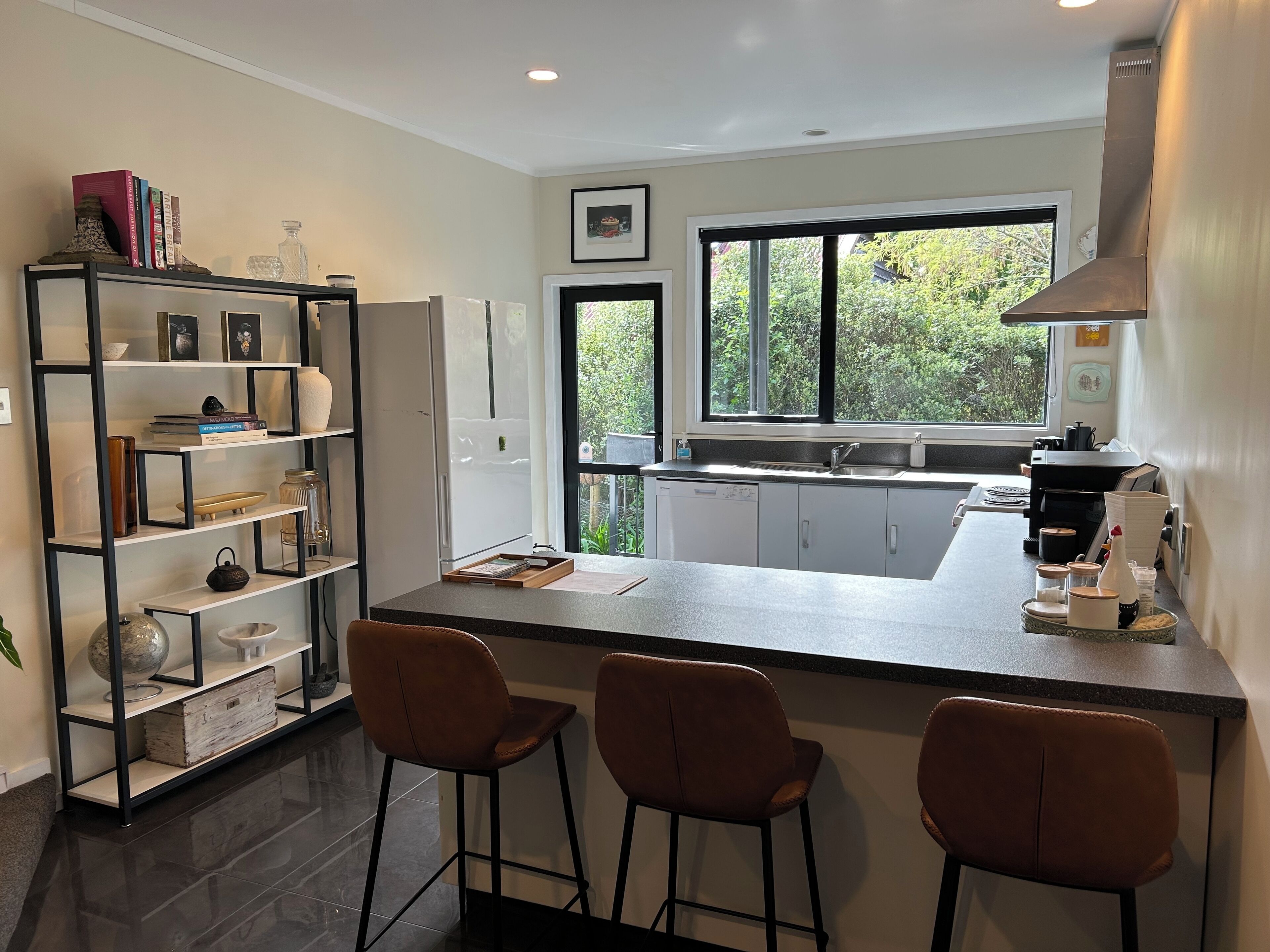 Frigorífic, microones, forn i placa de cuina 