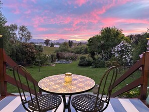 Outdoor dining - Incredible mountain & sea views
- 2 Bedrooms apartment (ground floor) (Mapua)