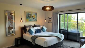 2 chambres, fer et planche à repasser, Wi-Fi gratuit, draps fournis