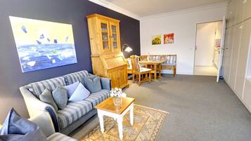 Fernseher, Stereoanlage