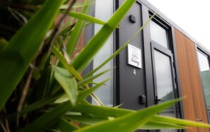 تفاصيل الفندق من الخارج