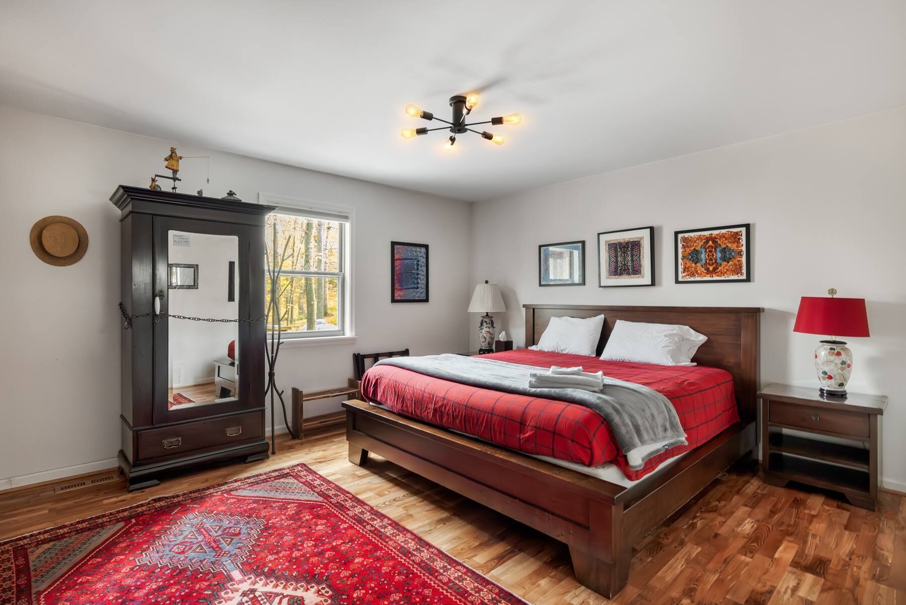 3 bedrooms, WiFi, bed sheets