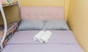 2 chambres, fer et planche Ă repasser, Wi-Fi, draps fournis