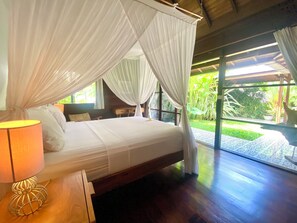 3 عدّة غرف نوم ومكواة/لوح كي وواي فاي وملاءات أسرّة