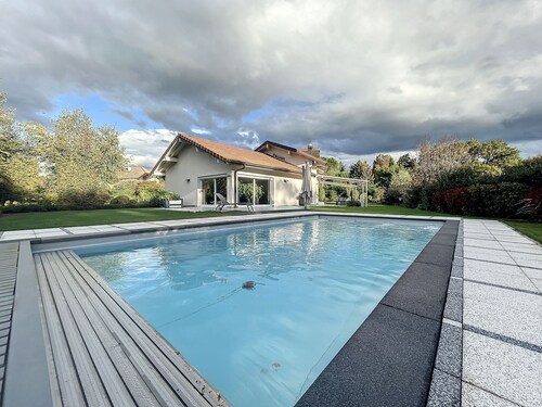 Superb villa on Lake Leman 