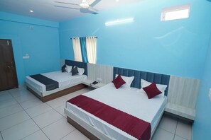 Familierom | Skrivebord, skrivebord for bærbar PC og wi-fi (inkludert)