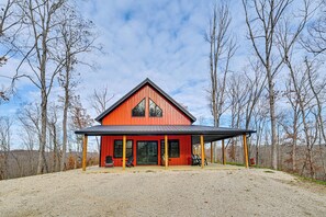 Exterior - Hike & Climb: Pet-Friendly Red River Gorge Cabin! (Beattyville)