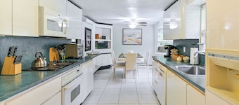 Tranquil & Pet-Friendly Estate on Long Island!