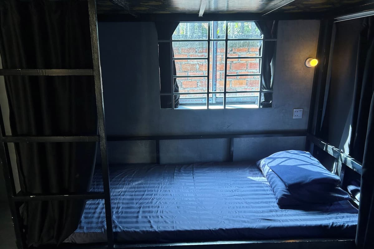 Basic Shared Dormitory | Soundproofing, free WiFi