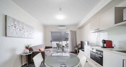 Lakeside 1-Bed with A/C, Parking & Balcony
