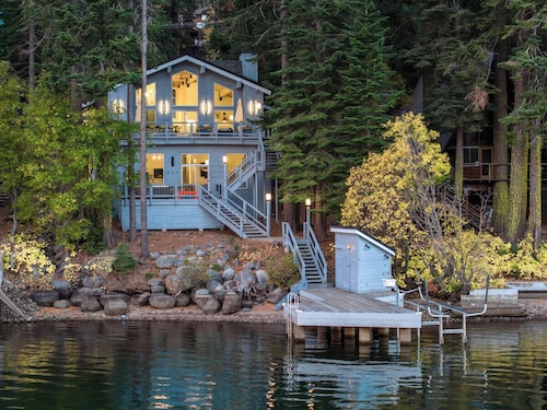 Luxury Lakefront 5 Br Home Hot Tub Arcade
