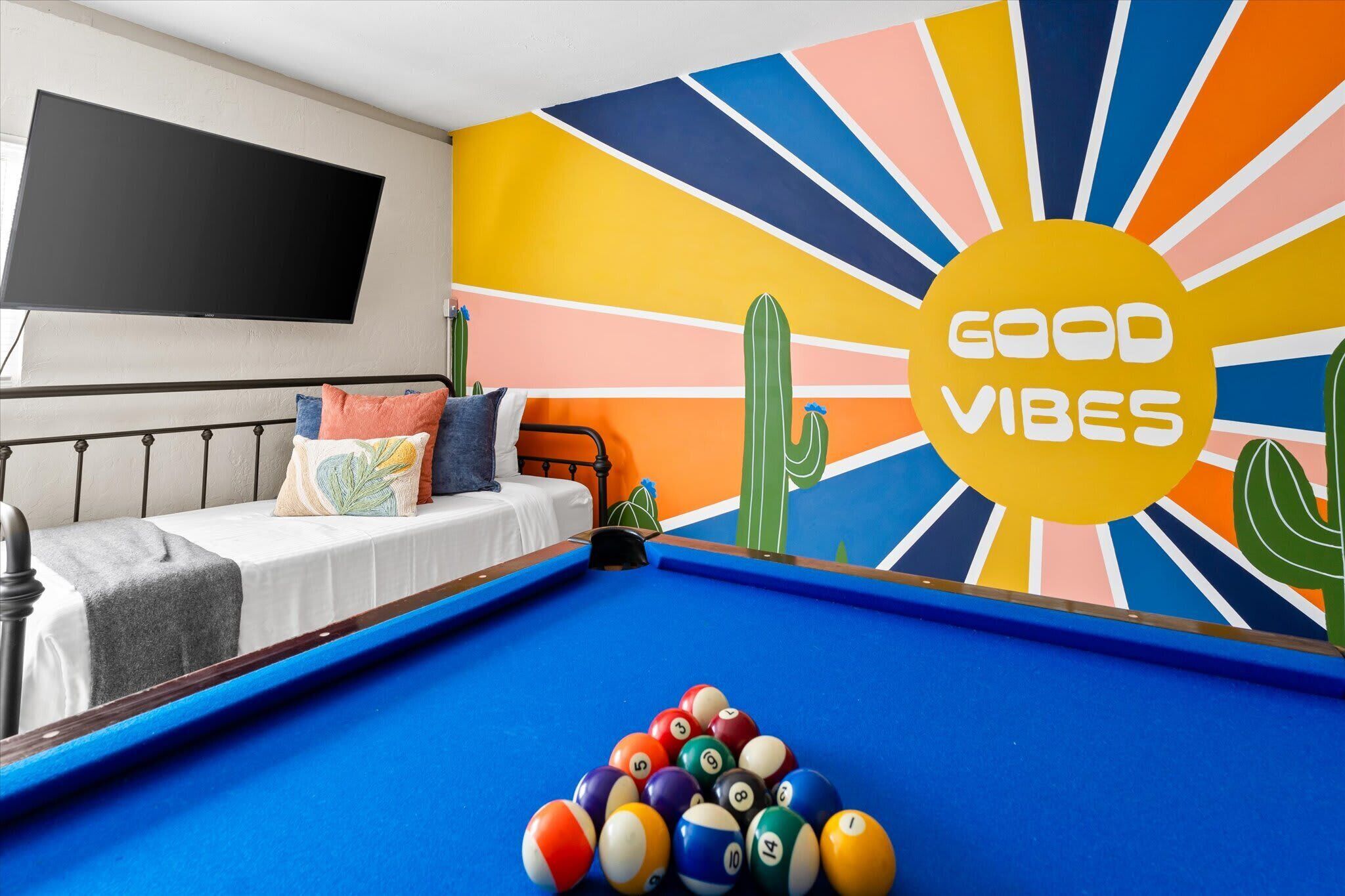 4 chambres, fer et planche à repasser, lit parapluie, Wi-Fi