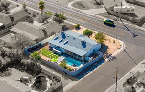 Exterior - The Desert Daze: Minutes to Old Town | Pool & Spa (Scottsdale)