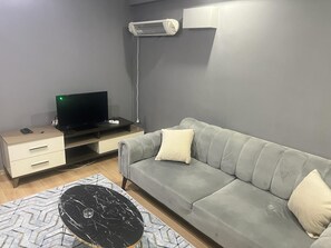 Blackout drapes, soundproofing, iron/ironing board, free WiFi - pegasus pansiyon (Izmir)