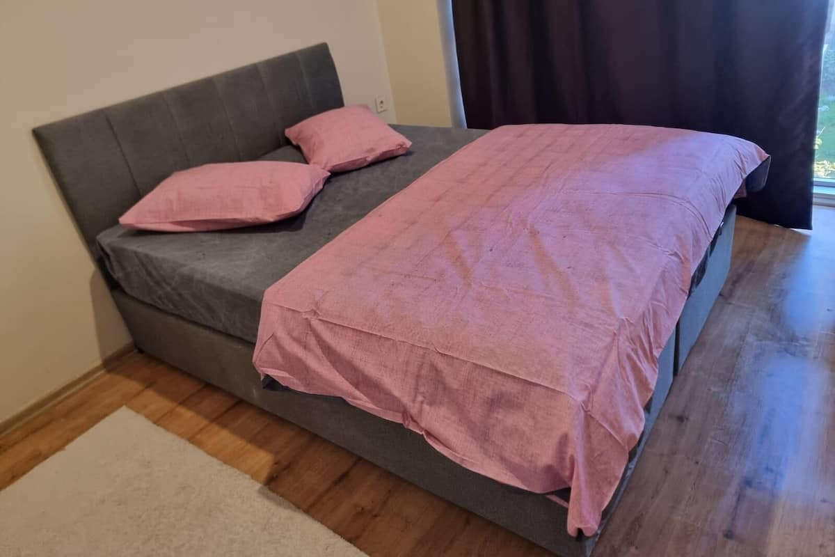 Kamer | Verduisterende gordijnen, geluiddichte muren