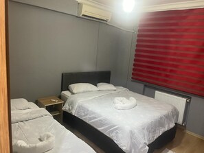 Blackout drapes, soundproofing, iron/ironing board, free WiFi - pegasus pansiyon (Izmir)