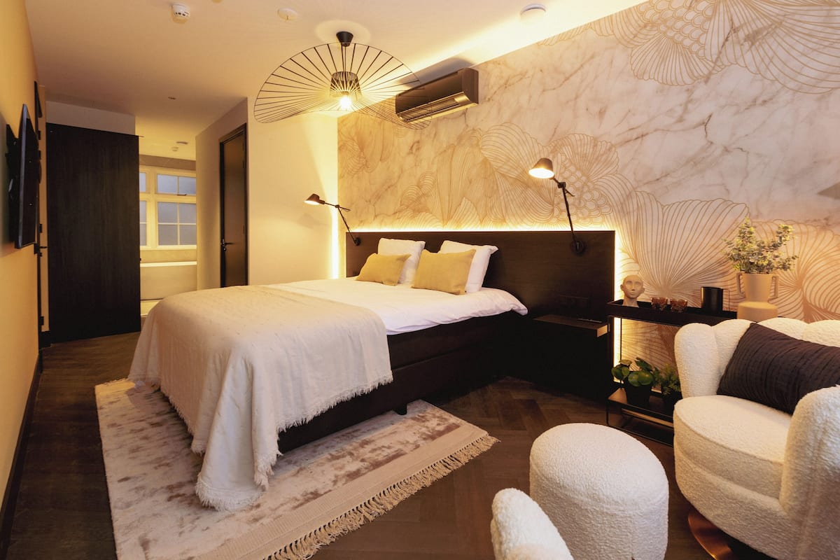 Junior-Suite, Kanalblick | 1 Schlafzimmer, Bettwäsche aus ägyptischer Baumwolle
