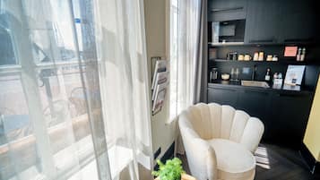 Sábanas de algodón egipcio, ropa de cama de alta calidad y minibar