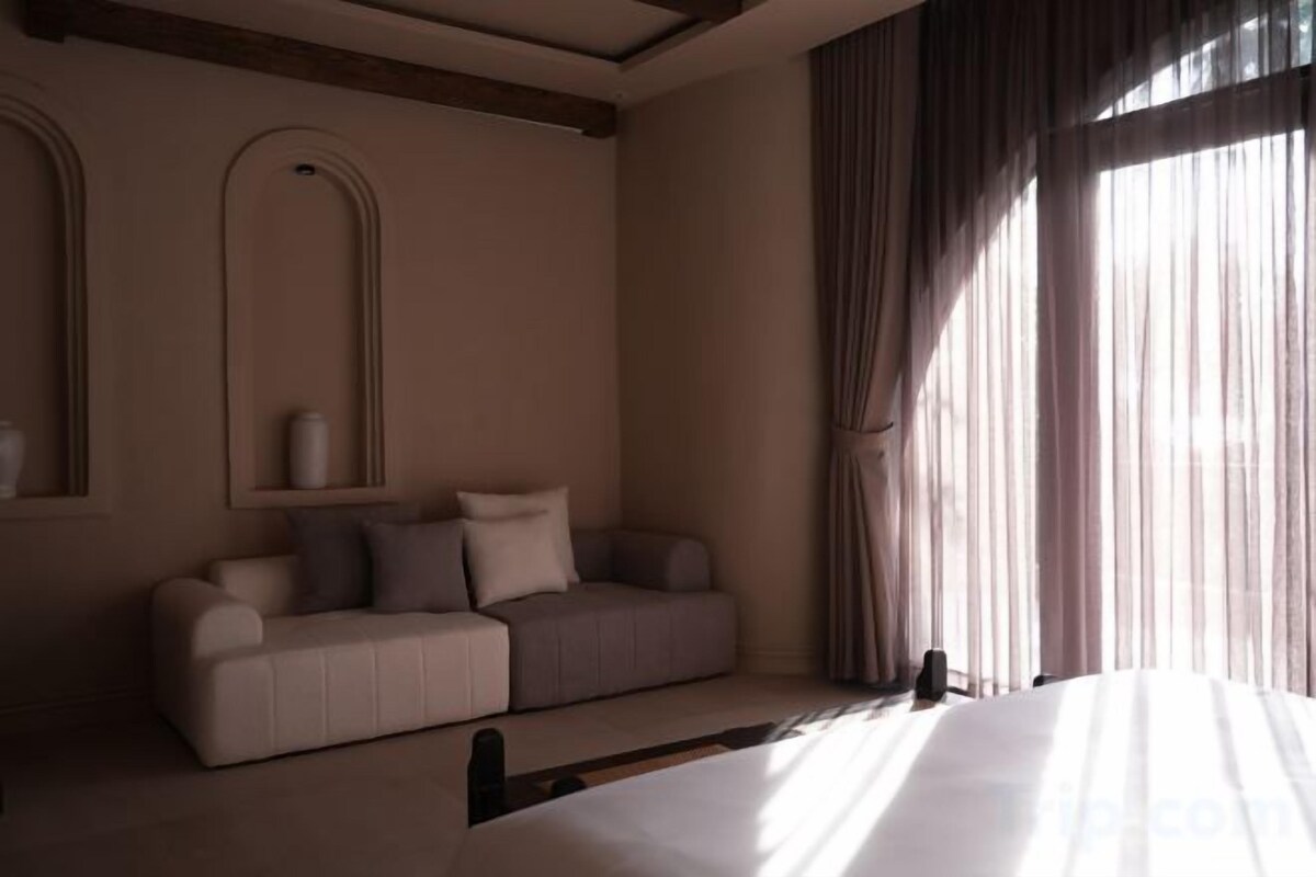 Cortinas opacas y sistema de insonorización