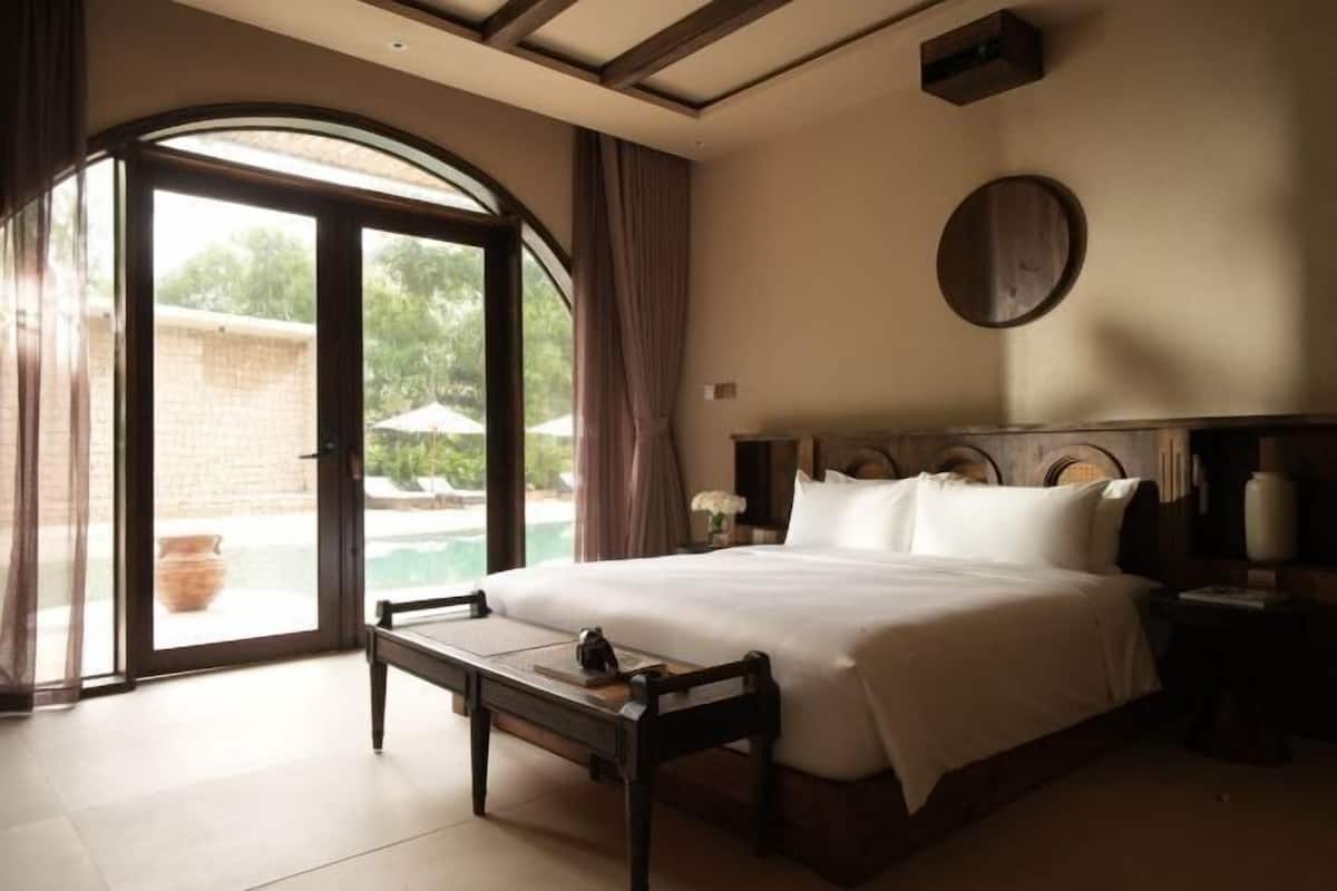 Cortinas blackout y sistema de insonorización