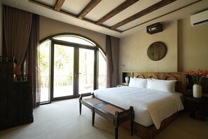 Camera Superior, 1 letto queen, vista giardino | Tende oscuranti, insonorizzazione, ferro/asse da stiro, Wi-Fi gratuito