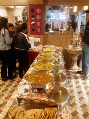 Food court