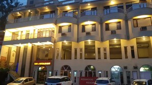 واجهة المنشأة