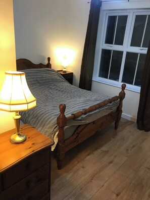 1 bedroom, Internet - Ground Floor Flat Near Beach (Bournemouth)