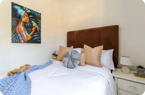 2 chambres, fer et planche à repasser, Wi-Fi, draps fournis