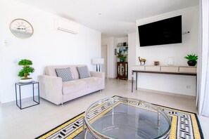 TV - 125 Quinta do Paraiso, elegant Holiday Villa! (Carvoeiro)