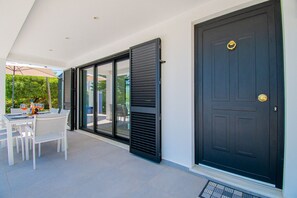 Outdoor dining - 125 Quinta do Paraiso, elegant Holiday Villa! (Carvoeiro)