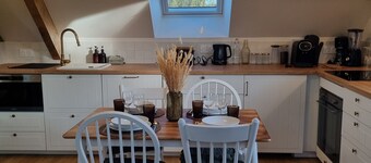 Pibri's perch // Maddy's apartments