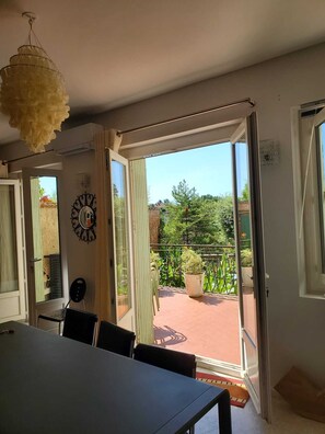 Interior - Design house in the historic heart (Lavaur)