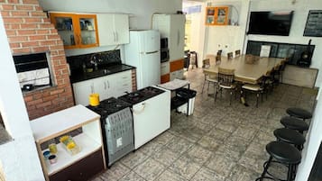Fridge, microwave
