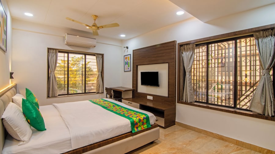 Treebo Petals Suites & Banquet - New Town