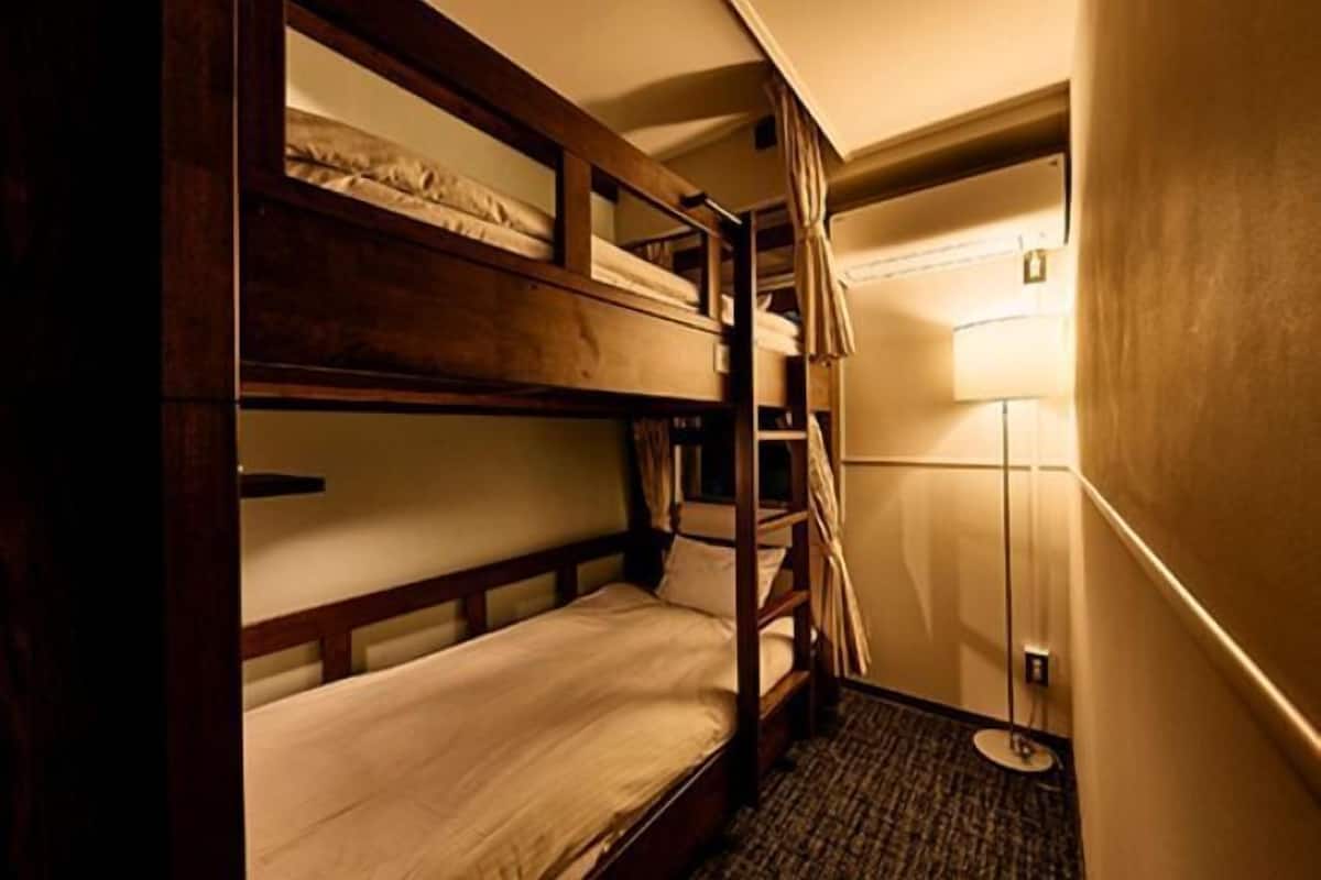 Minibar, insonorización, wifi gratis y ropa de cama