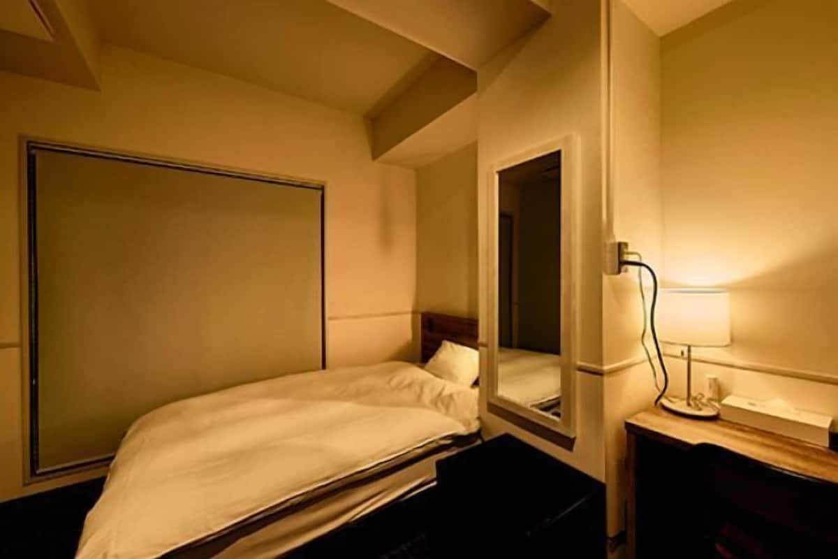 Minibar, insonorización, wifi gratis y ropa de cama